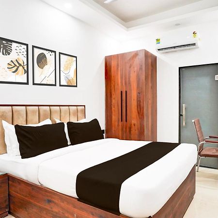 Super Collection O 63 A Noida Hotel Exterior foto
